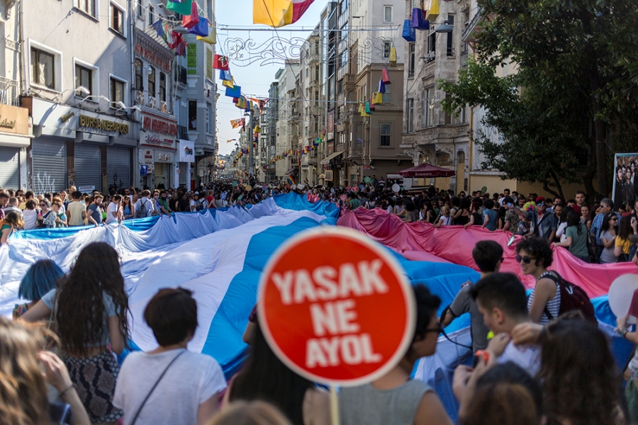 “Bize Bir Yasa Lazım”