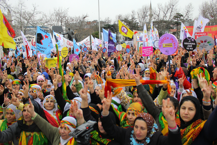 Dünya Kadınlar Günü Kadıköy'de Kutlandı