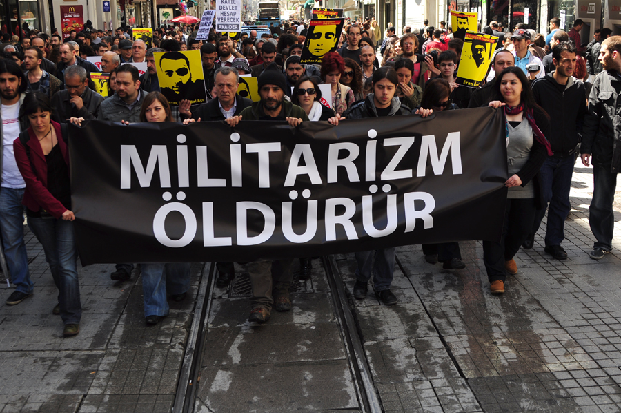 Sevag Balıkçı'nın askerliğini yaptığı kışladaki şüpheli ölümünün üzerinden bir yıl geçti.