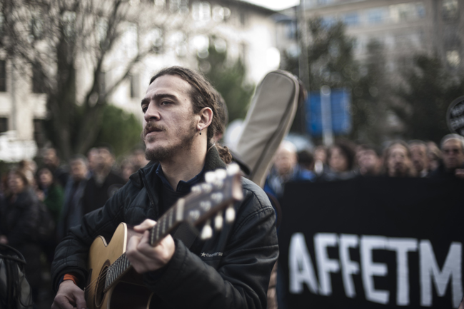 Hrant Dink'i anmak ve cinayetin ardındaki güçlerin açığa çıkartılmasını isteyen topluluğun yürüyüşüne Bandista Müzik Grubu eşlik etti.