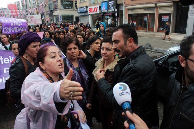 F: Hale Güzin Kızılaslan