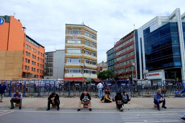 F: Seçkin Yılmaz-Kadıköy